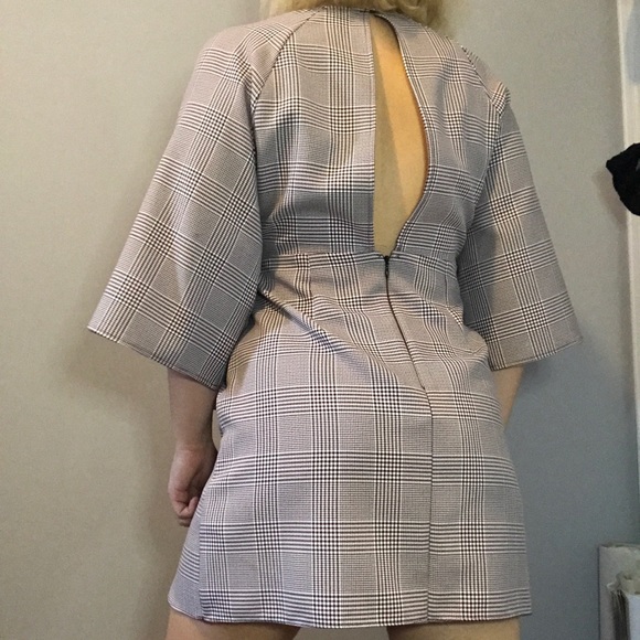Topshop Dresses & Skirts - Keyhole dress Topshop Dresses & Skirts - Keyhole dress